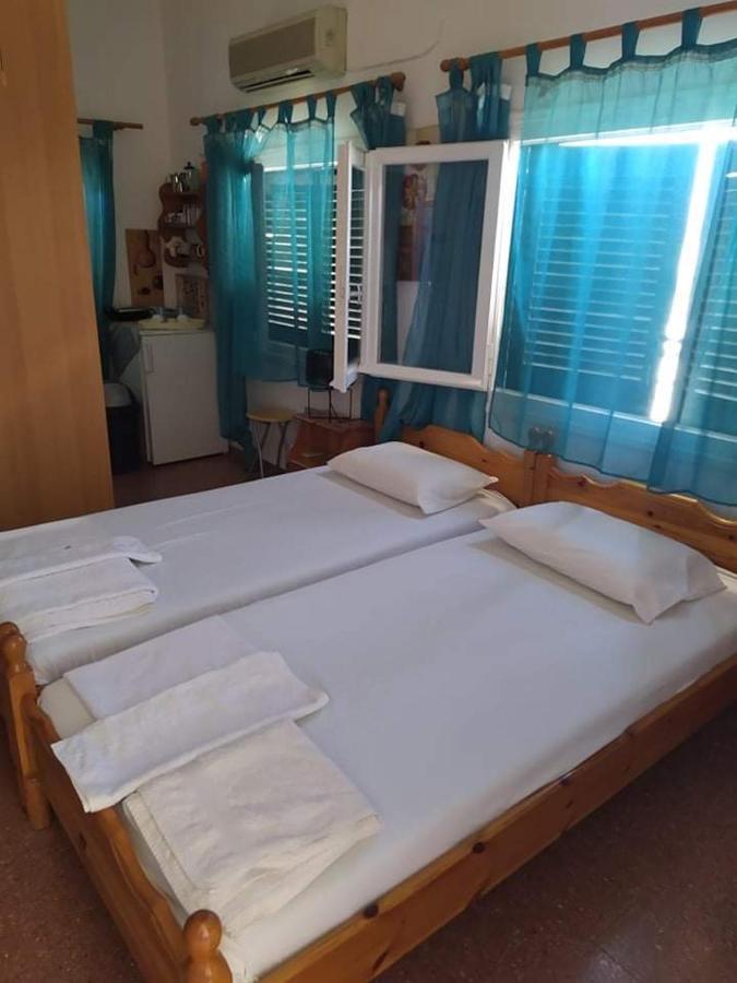 Ενοικιαζόμενα Δωμάτια Ματούλα Κοχειλα Spetses Town Ngoại thất bức ảnh